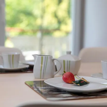 Ferienhaus Sommergold 度假居 宾茨